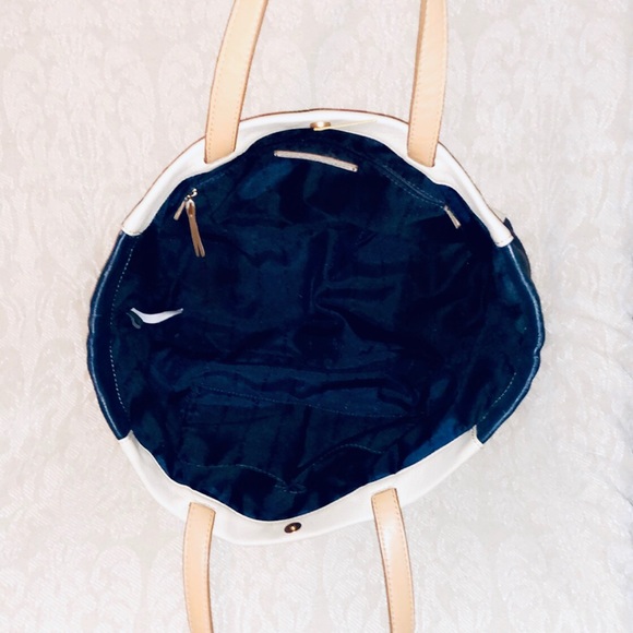 Marc Jacobs Leather Cream/Navy Tote - Picture 4 of 5